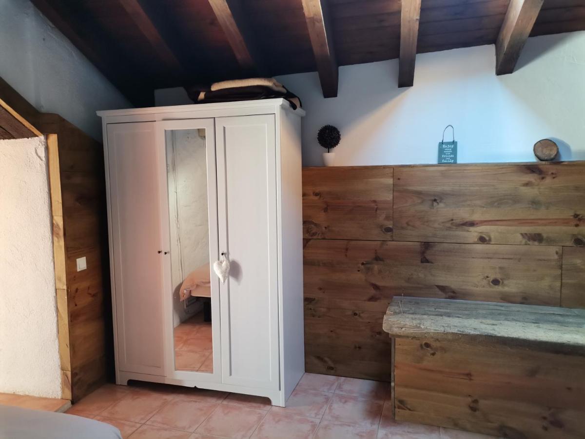 Cal Miquel De Ventola Vendégház Kültér fotó